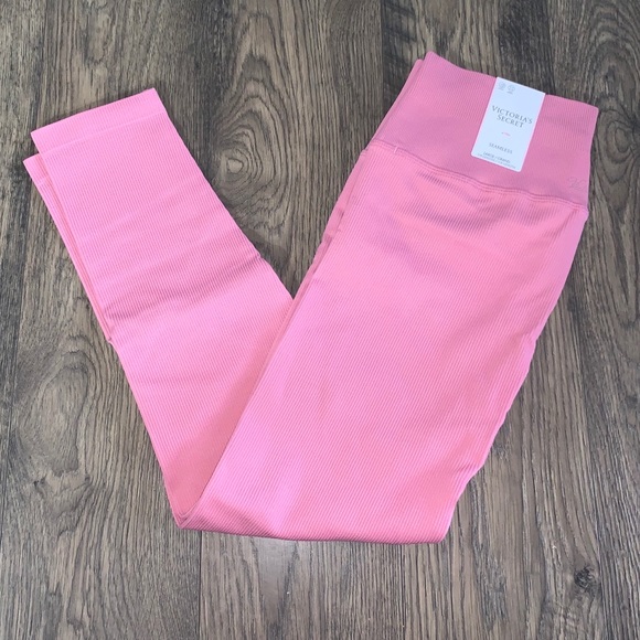Victoria's Secret Pants - Victoria’s Secret seamless ribbed legging